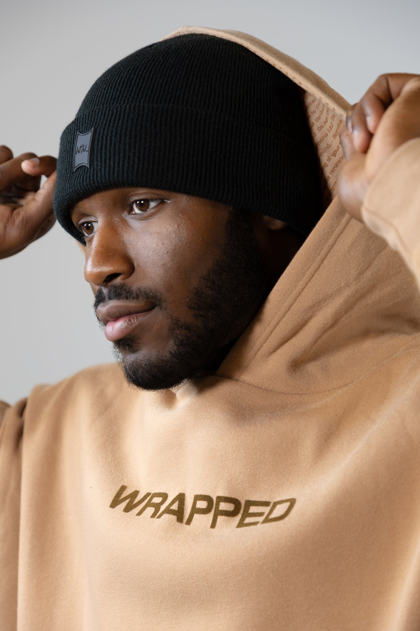 The Helmet - Beanie - Black